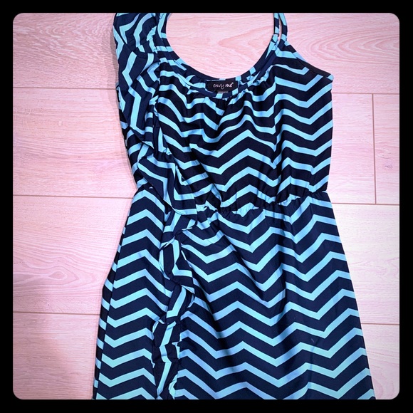 Dresses & Skirts - Blue and teal chevron pattern dress size small